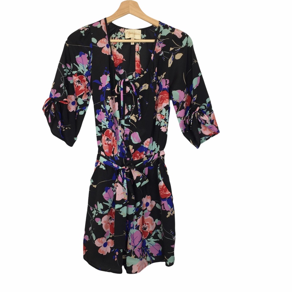 Yumi Kim Leah Floral Tie Waist Romper - Picture 4 of 12